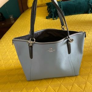 Coach tote